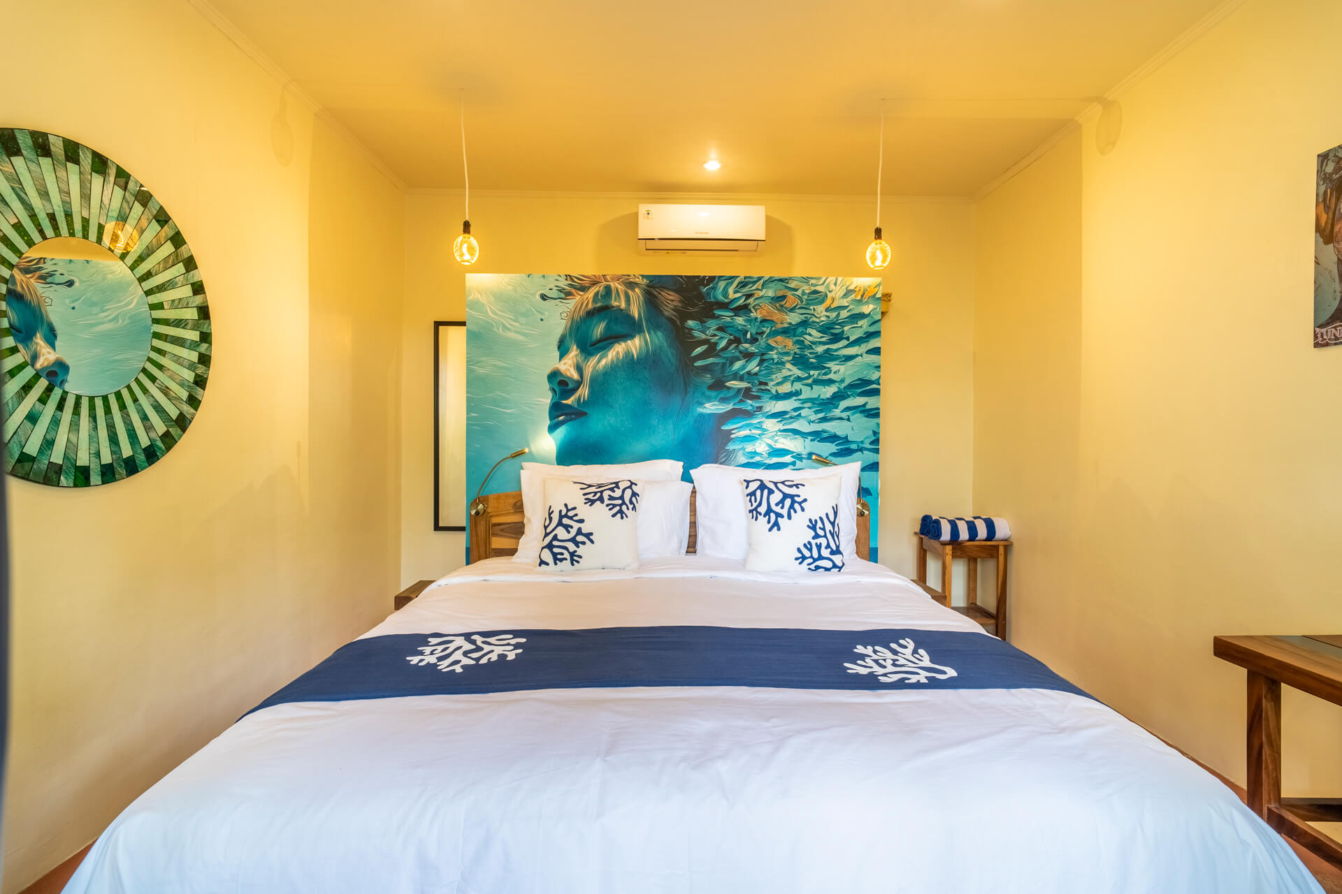 Aqua-House-01-Bedroom-02