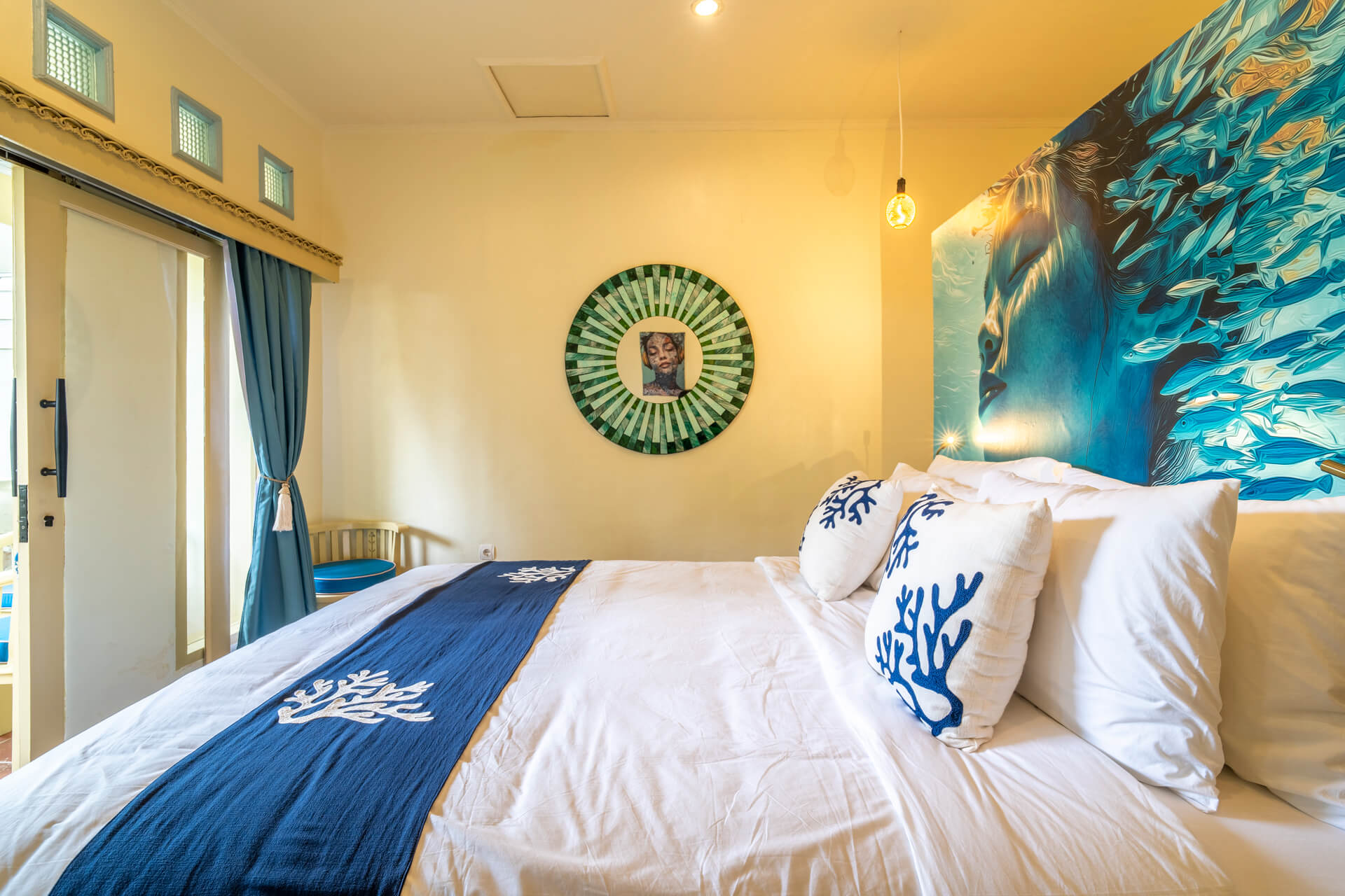 Aqua-House-01-Bedroom-03