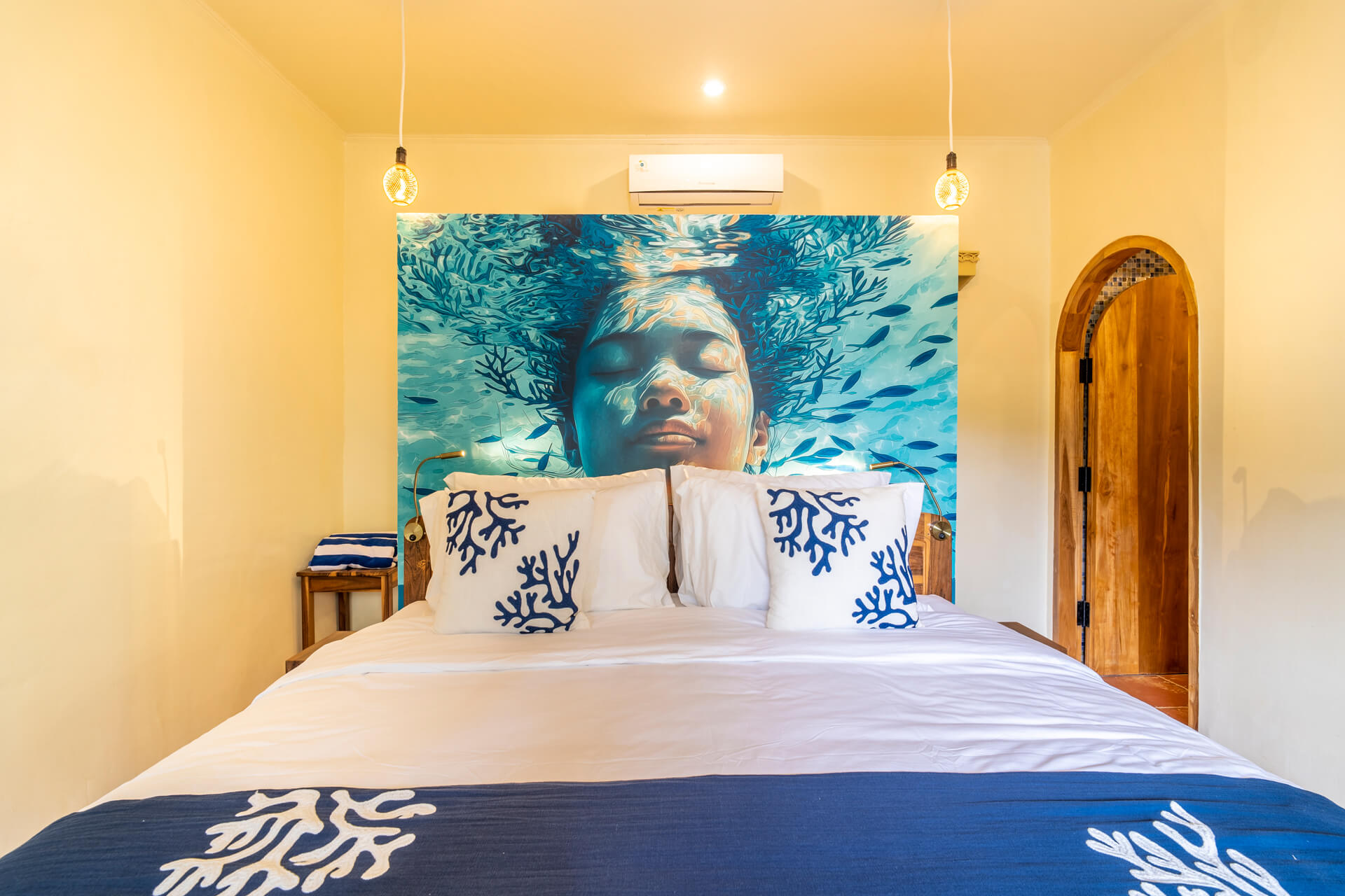 Aqua-House-02-Bedroom-02