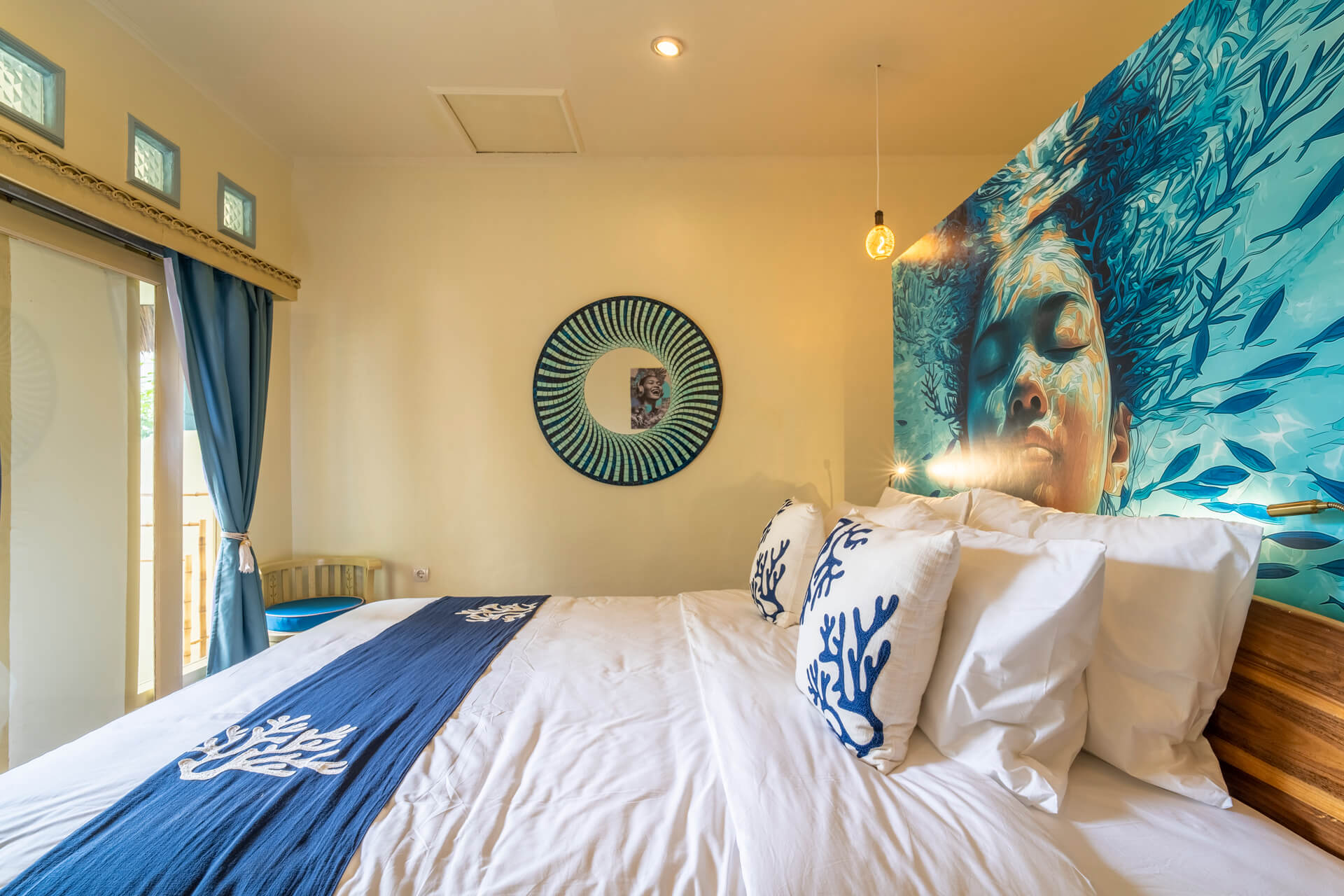 Aqua-House-02-Bedroom-05