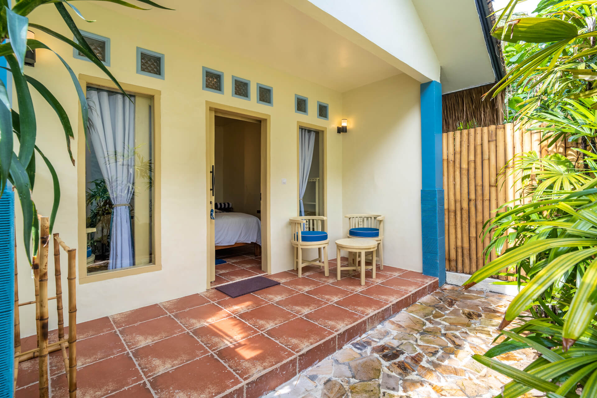 Aqua-House-03-Bedroom-08