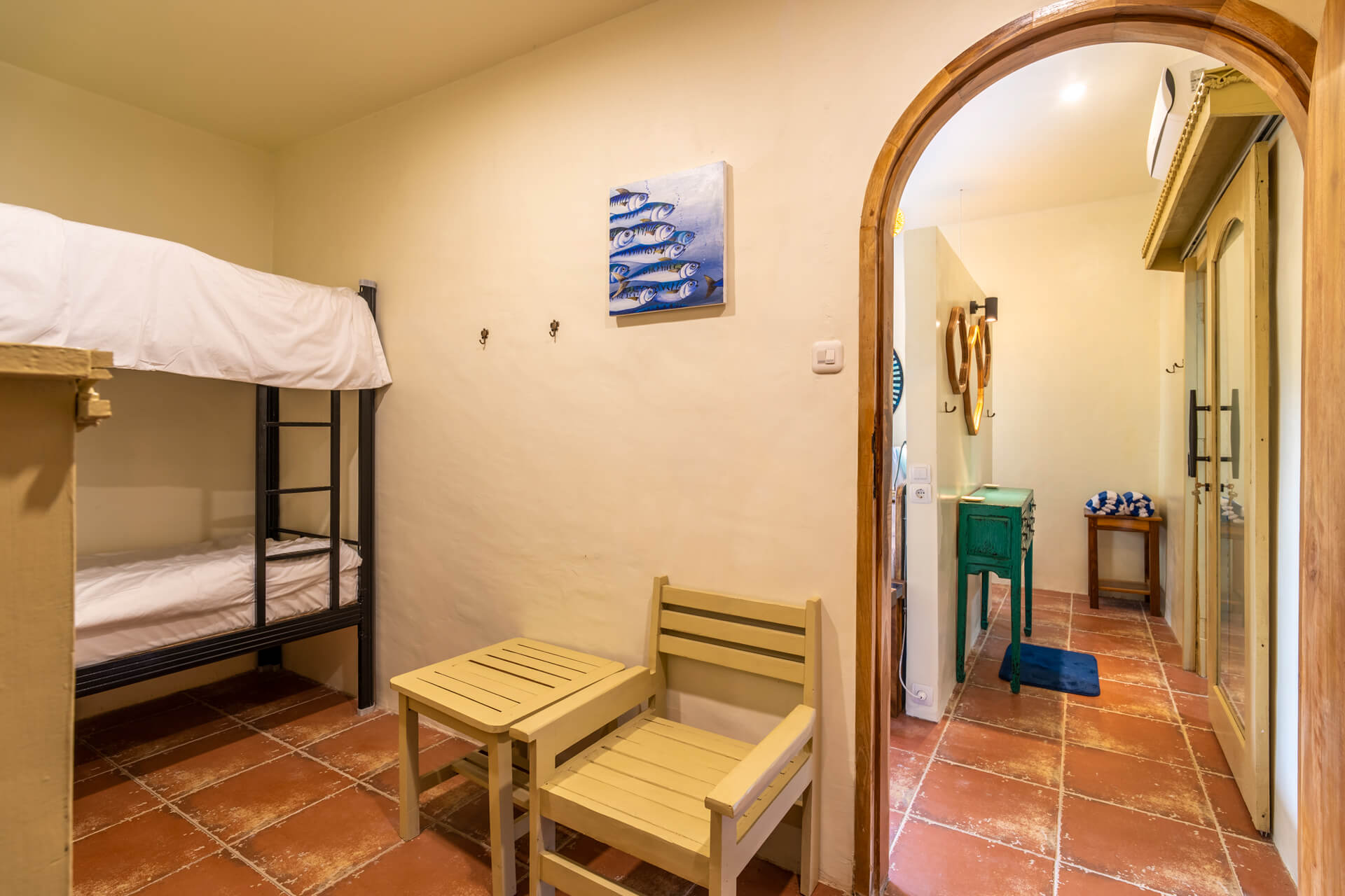 Aqua-House-04-Bedroom-01